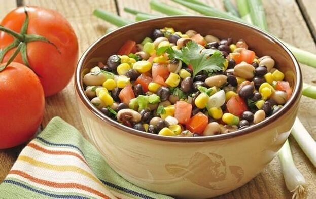 When losing weight with proper nutrition, diet vegetable salad can be included in the menu