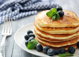 You can eat breakfast, follow the kefir diet, and have delicious weight loss pancakes