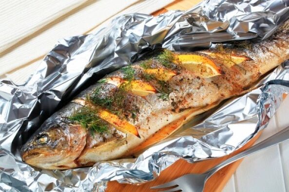Follow the Maggi diet, grill fish in foil for dinner